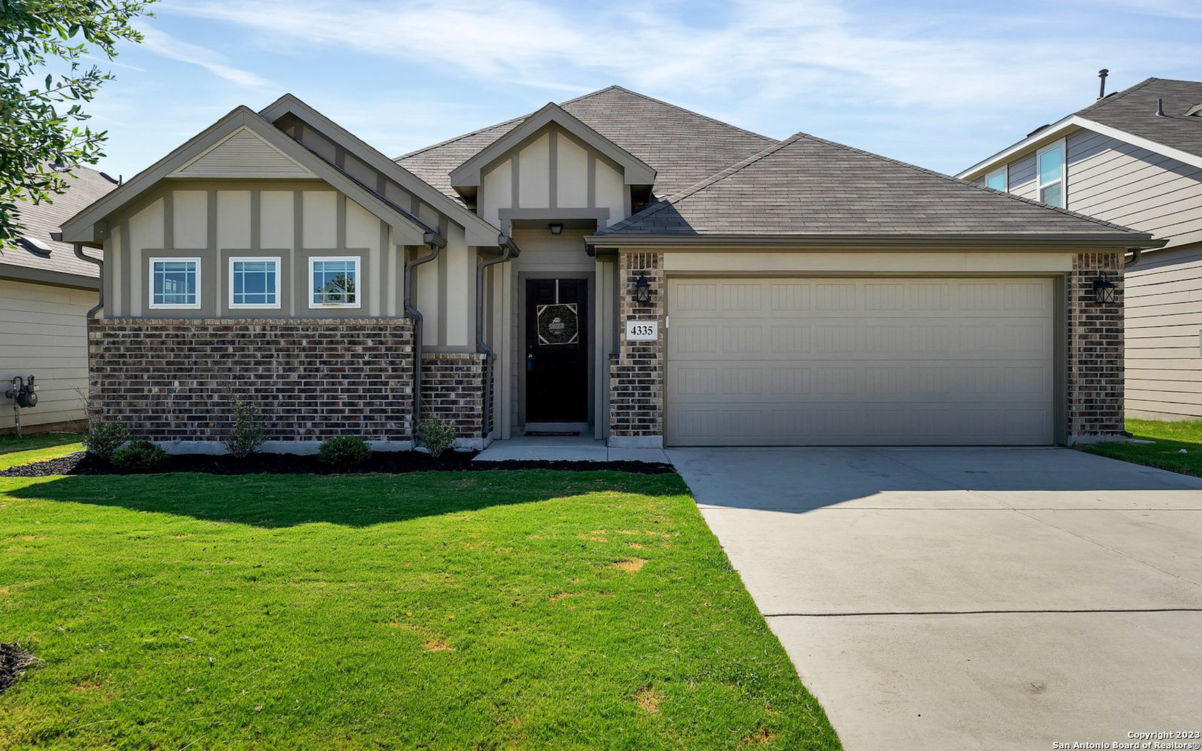4335 W Vasquez Circle Converse TX 78109