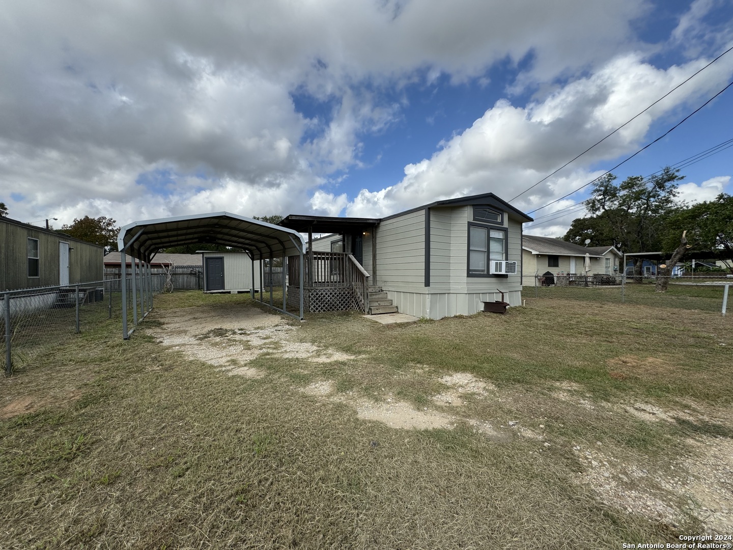 1217 Southway Pleasanton TX 78064