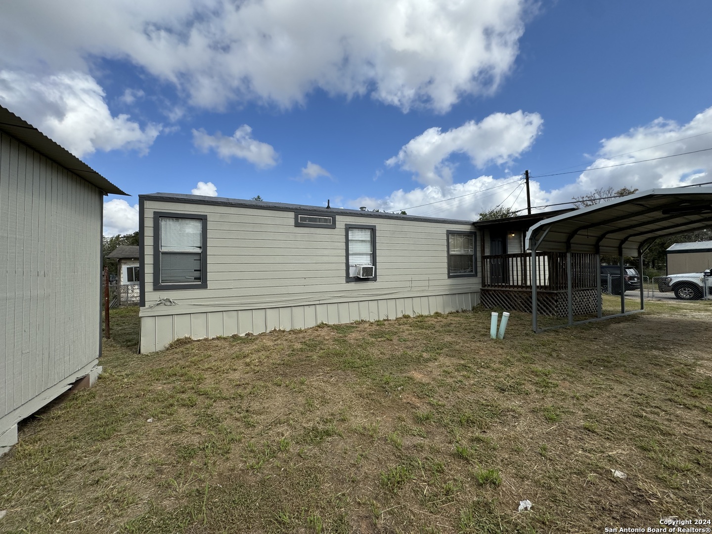 1217 Southway Pleasanton TX 78064
