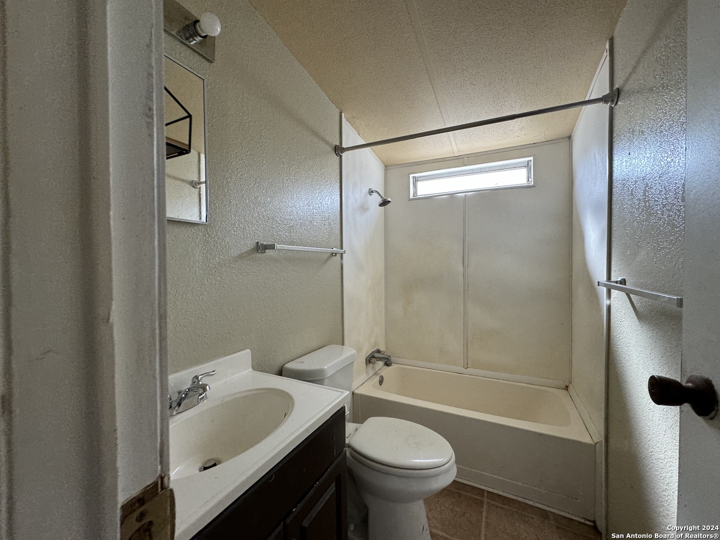 1217 Southway Pleasanton TX 78064