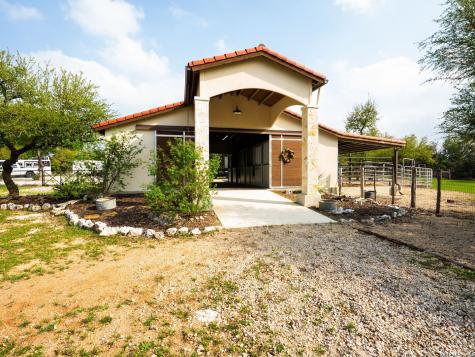 376 San Marcos Trail New Braunfels TX 78132