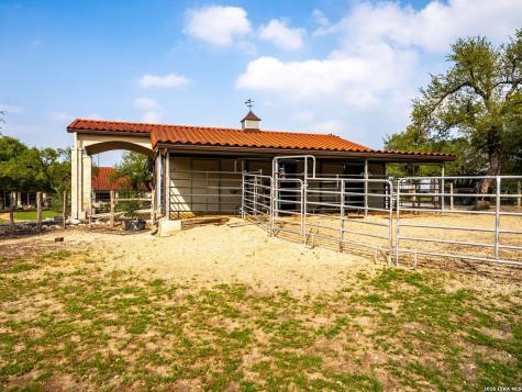376 San Marcos Trail New Braunfels TX 78132