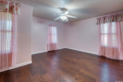 4606 Bending Grove San Antonio TX 78259