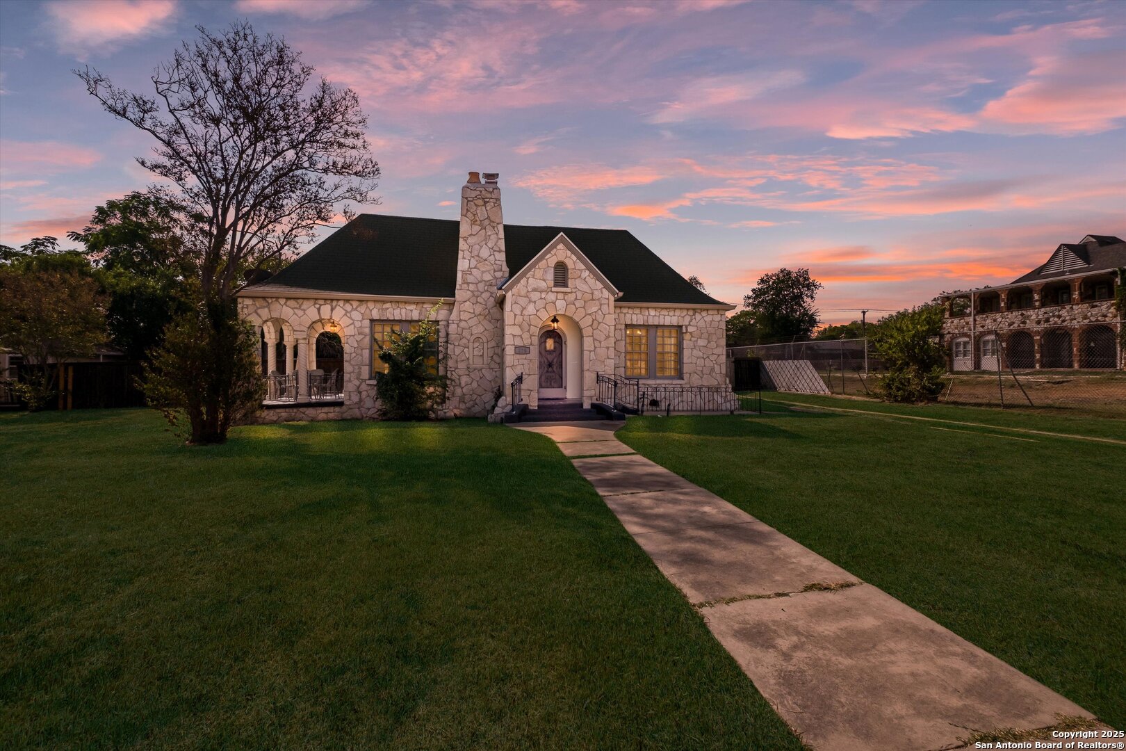 220 Greenlawn Drive San Antonio TX 78201