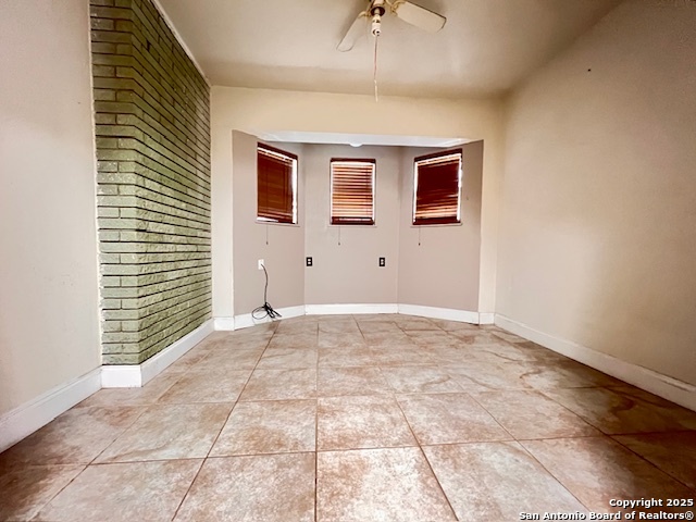 625 Oakhaven Road Pleasanton TX 78064