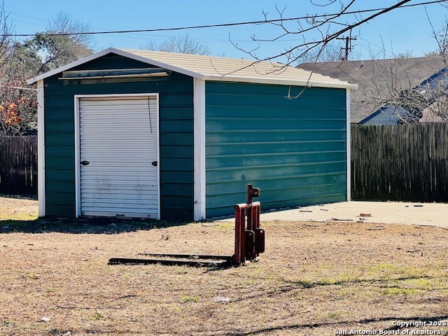 625 Oakhaven Road Pleasanton TX 78064