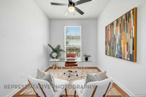 148 Spanish Oak Castroville TX 78009
