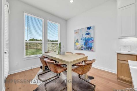 148 Spanish Oak Castroville TX 78009