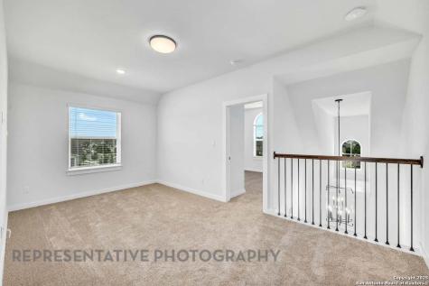 148 Spanish Oak Castroville TX 78009