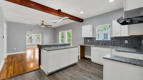 2807 W Travis Street San Antonio TX 78207