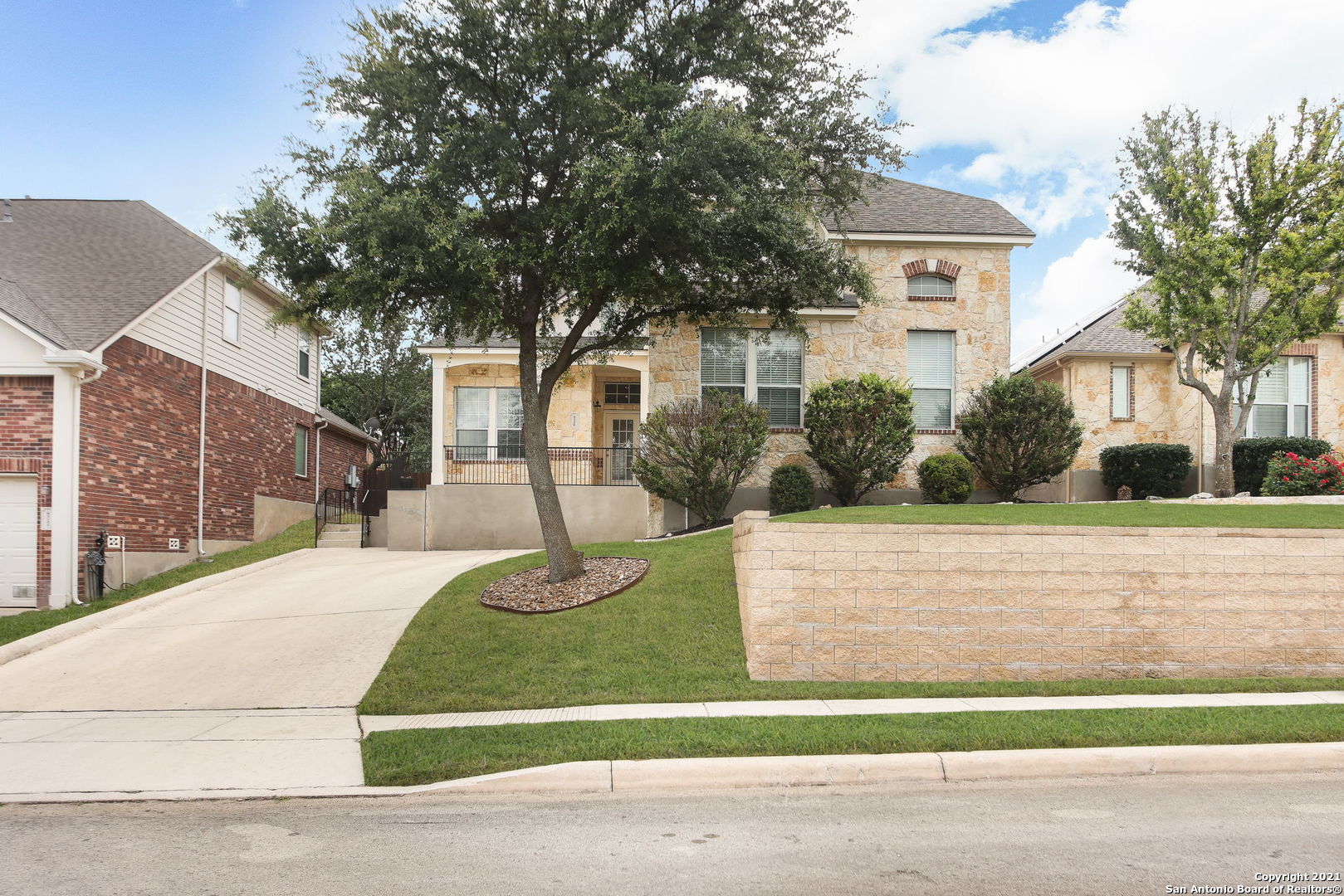 8326 Setting Moon San Antonio TX 78255