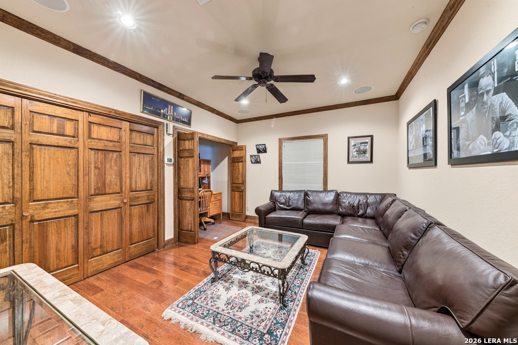 827 Highland Springs Canyon Lake TX 78133