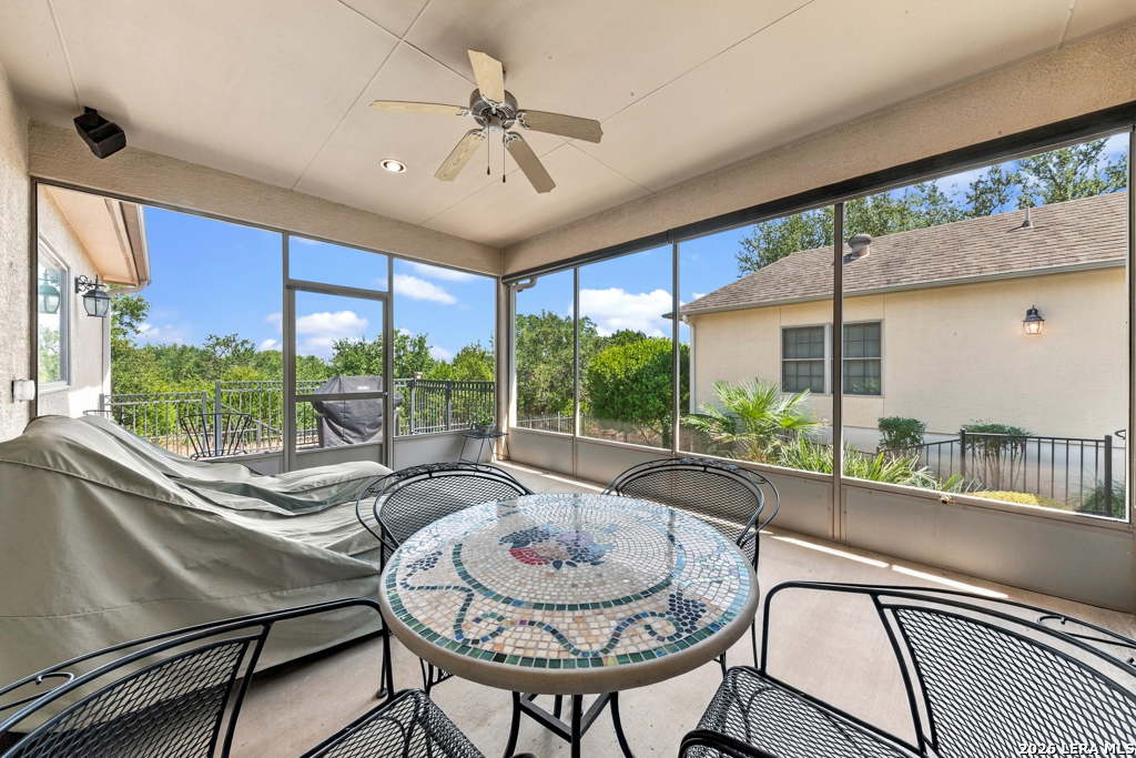 827 Highland Springs Canyon Lake TX 78133