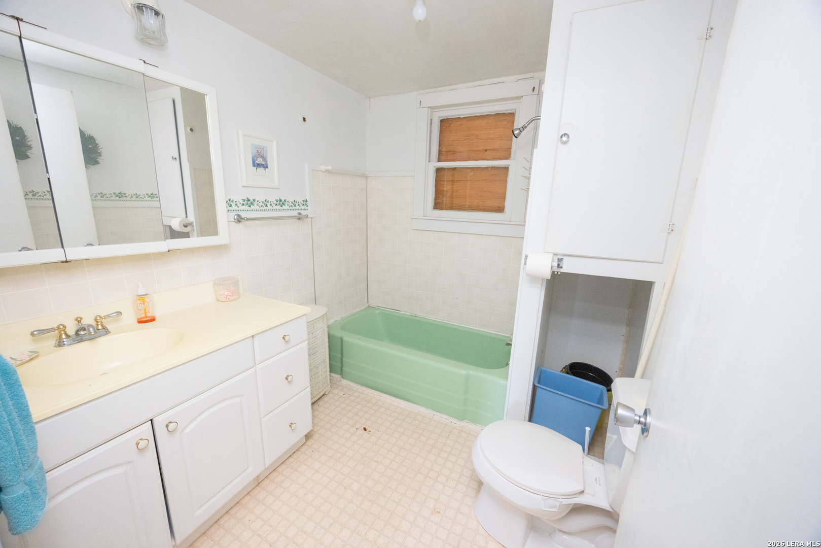 1902 17th Street Hondo TX 78861