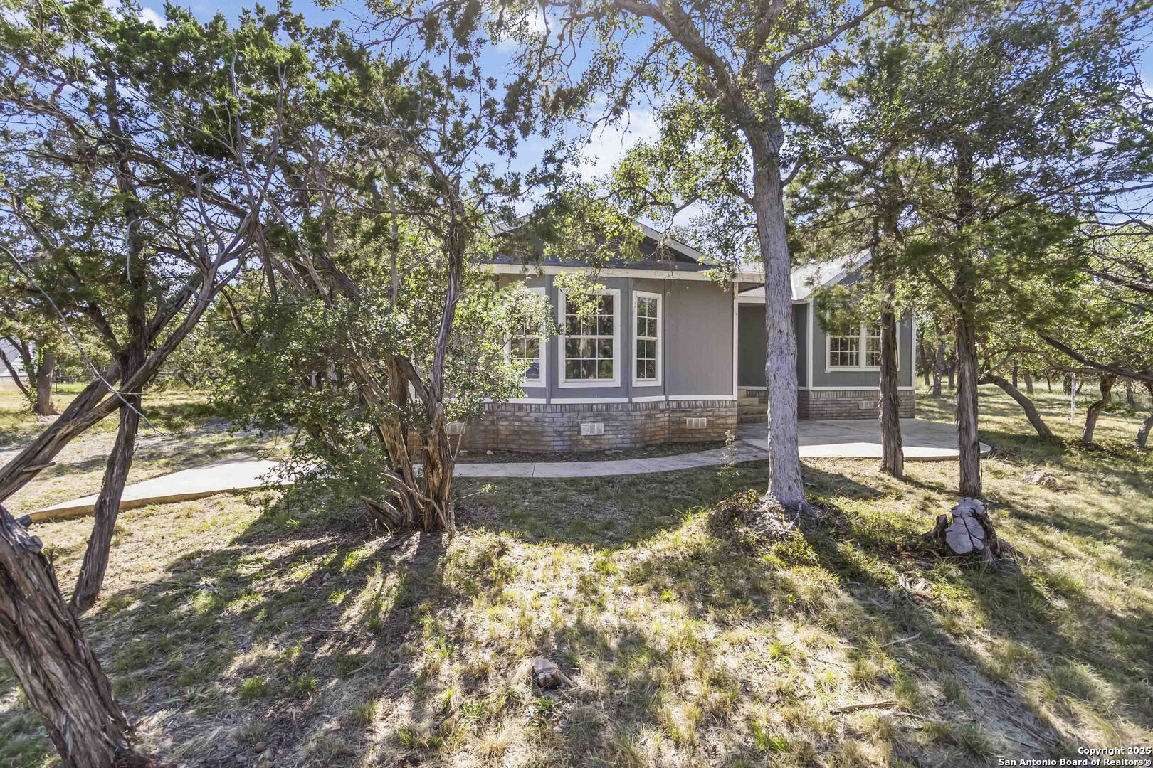 1260 Comanche Bandera TX 78003