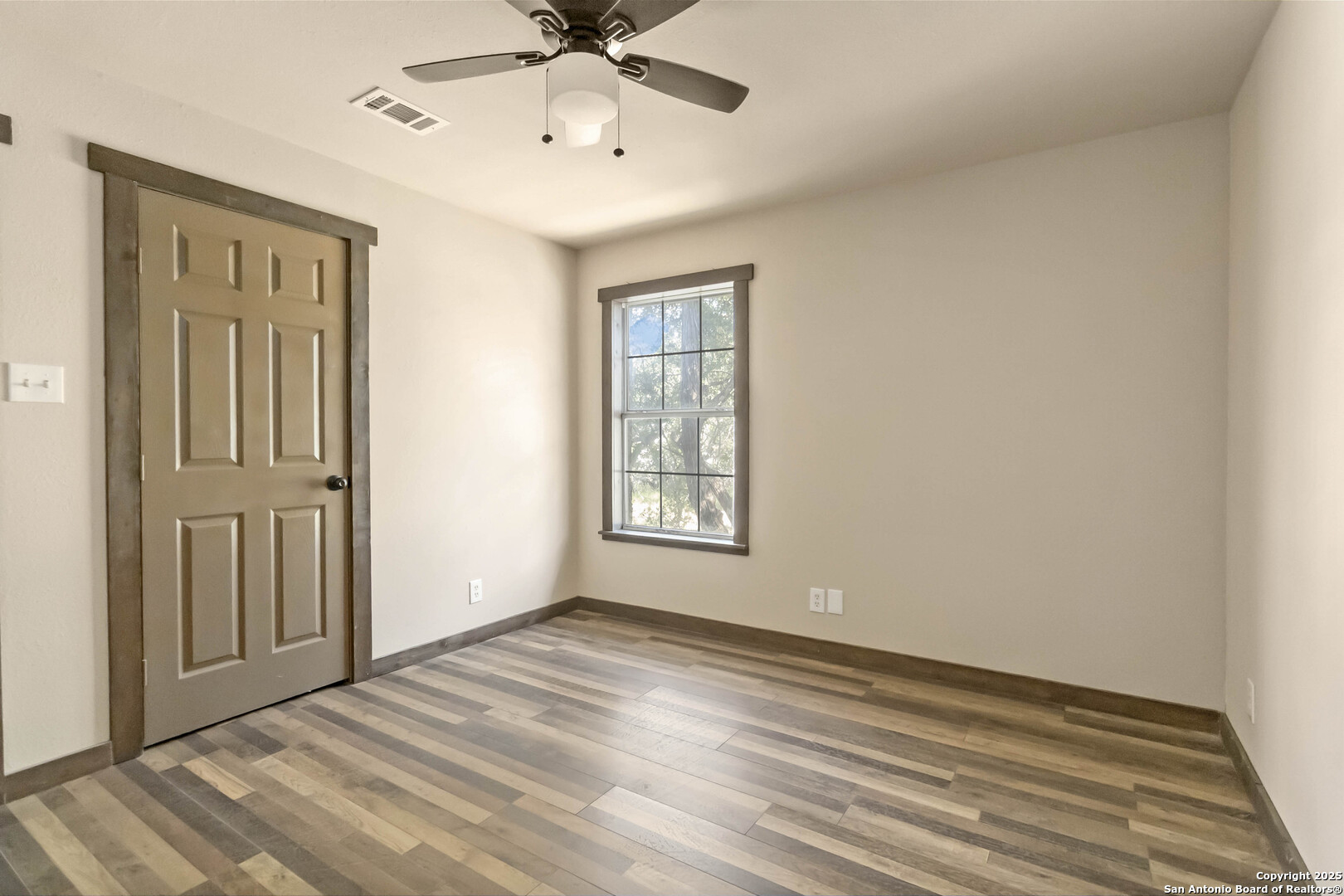 1260 Comanche Bandera TX 78003