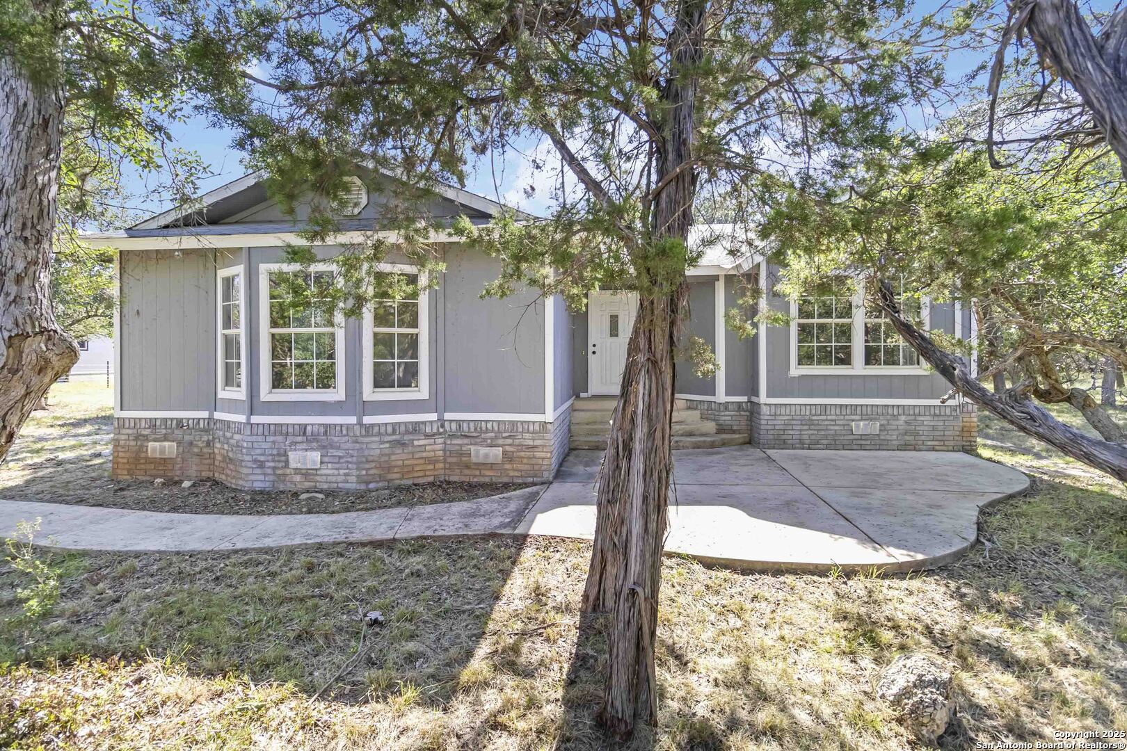 1260 Comanche Bandera TX 78003