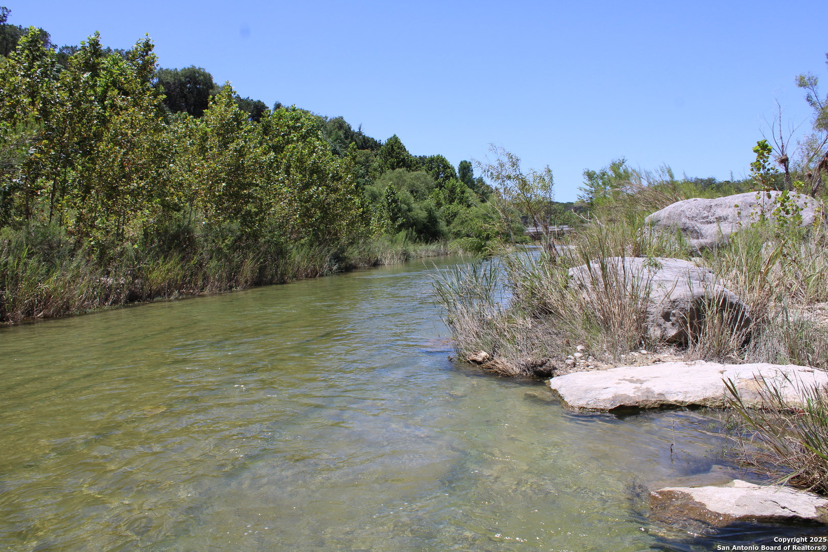 1260 Comanche Bandera TX 78003