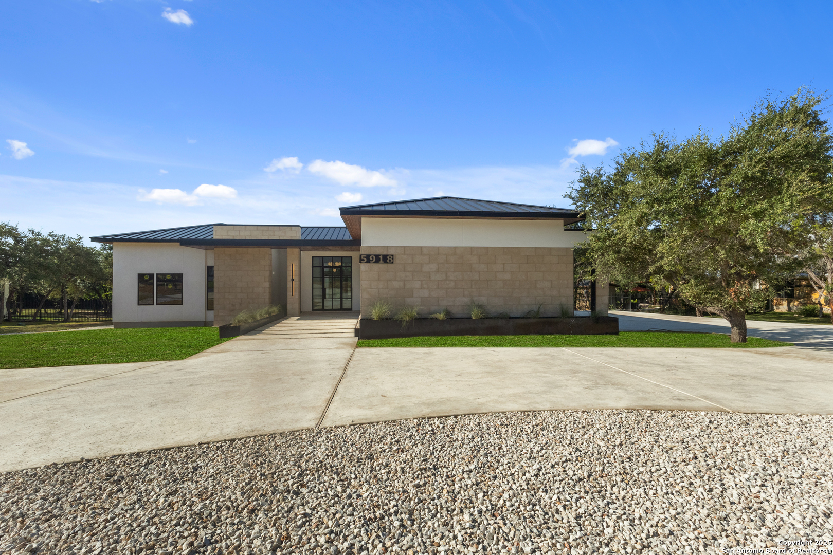 5918 Tejas Spring San Antonio TX 78257