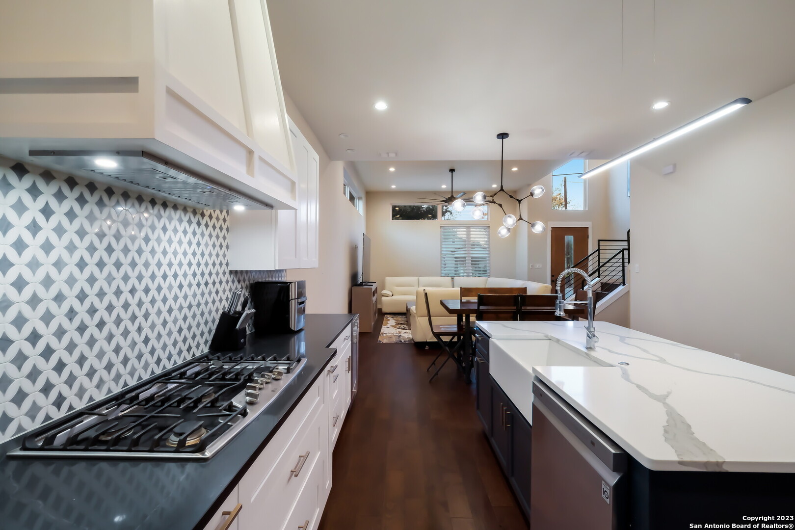 320 Saint Francis Avenue San Antonio TX 78204