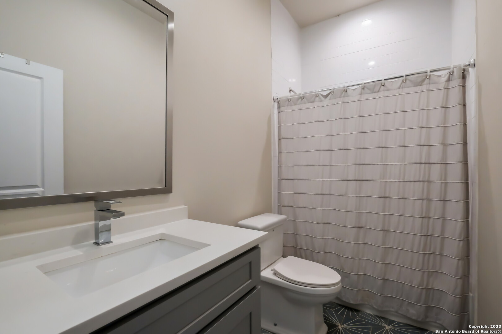 320 Saint Francis Avenue San Antonio TX 78204