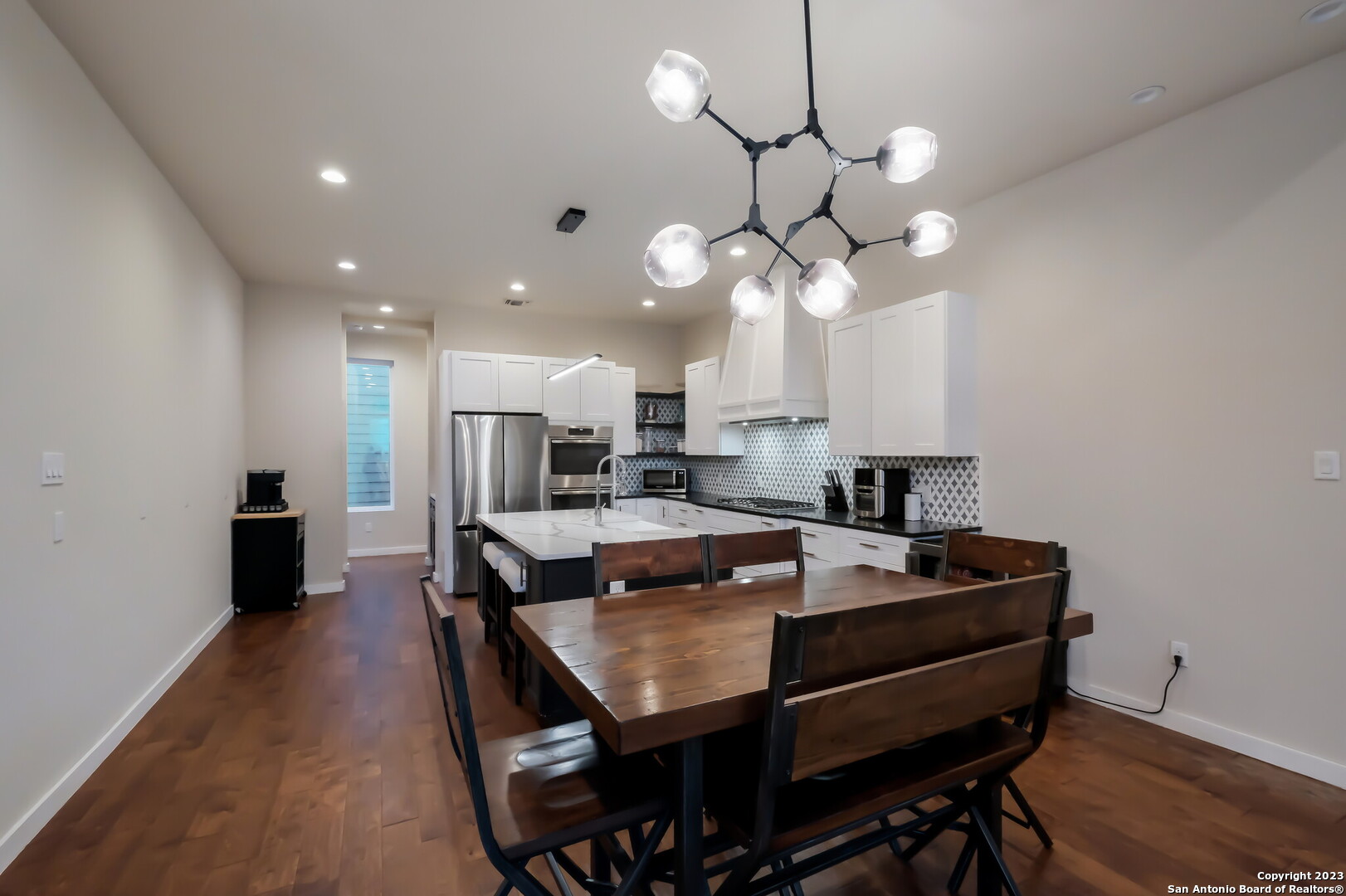 320 Saint Francis Avenue San Antonio TX 78204