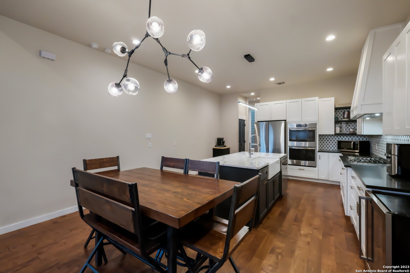 320 Saint Francis Avenue San Antonio TX 78204