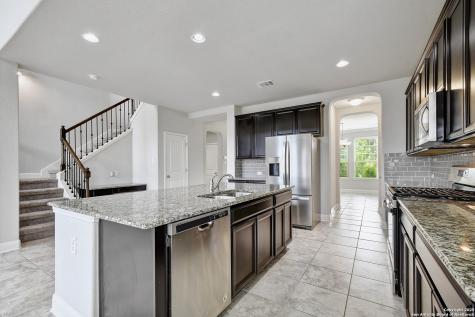 8103 Lovela Bend San Antonio TX 78254
