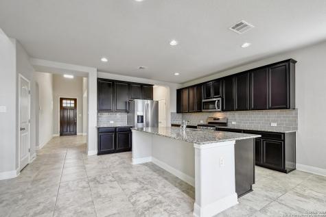 8103 Lovela Bend San Antonio TX 78254