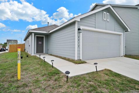 8012 Nube Medina San Antonio TX 78252