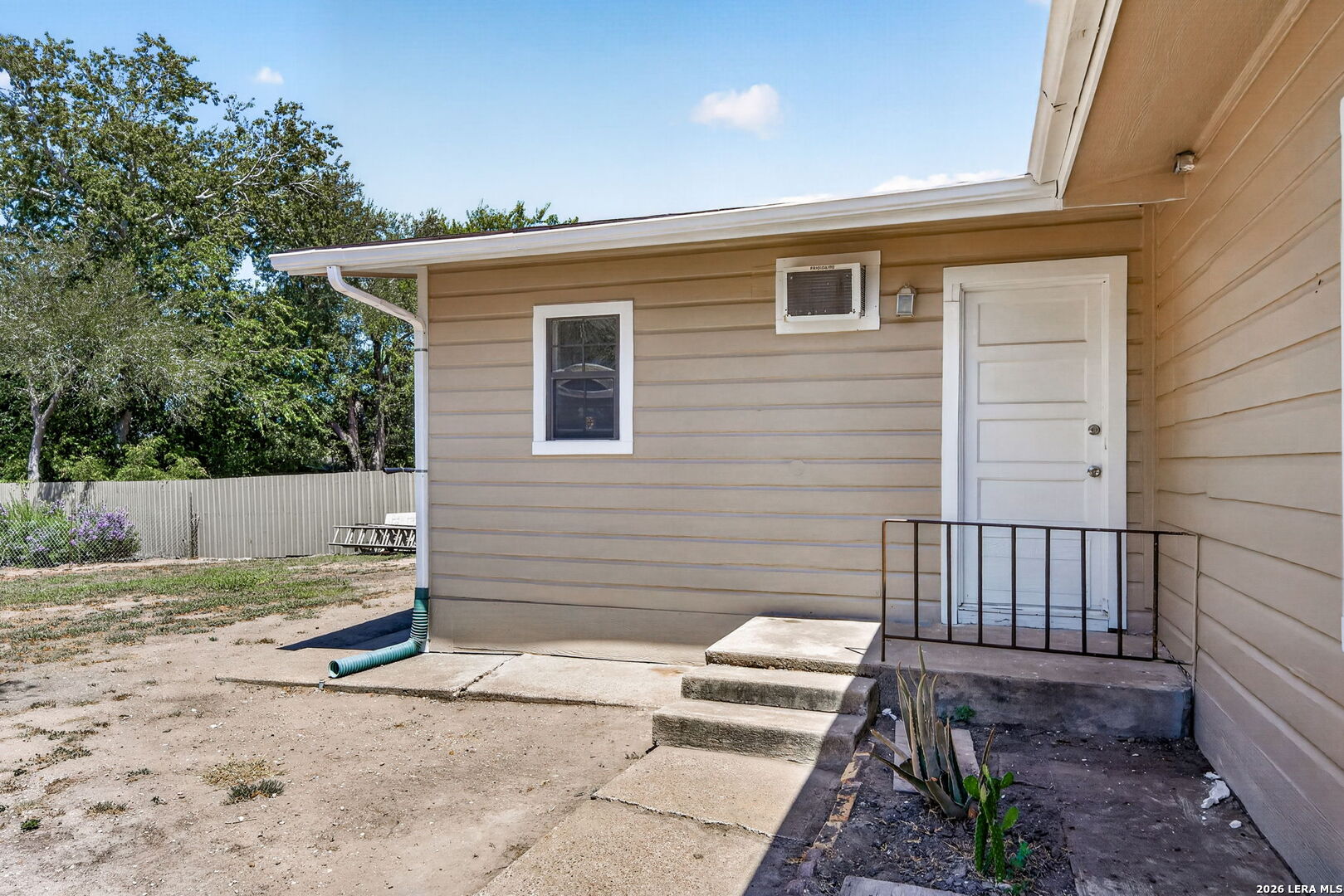 850 Fm 743 Kenedy TX 78119