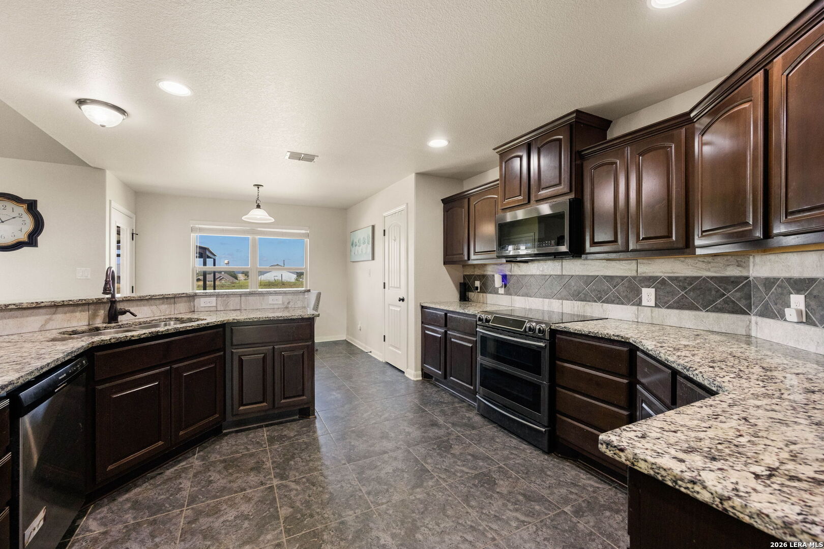 149 Lakeview Circle La Vernia TX 78121