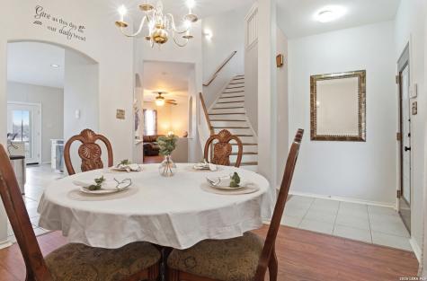 4302 Swan Forest San Antonio TX 78222