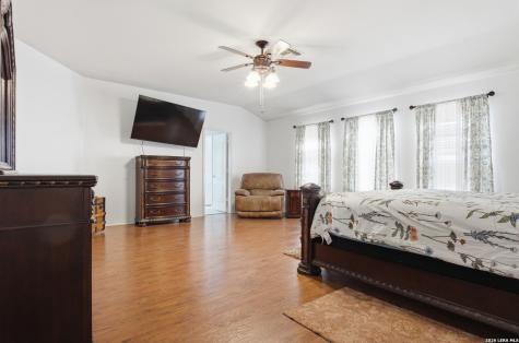 4302 Swan Forest San Antonio TX 78222