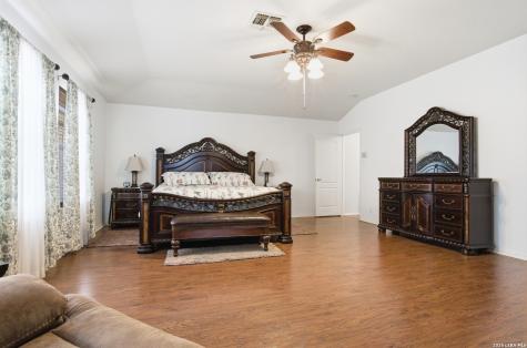 4302 Swan Forest San Antonio TX 78222