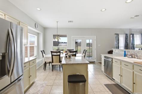 4302 Swan Forest San Antonio TX 78222
