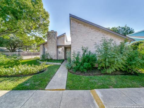 13830 Brays Forest San Antonio TX 78217