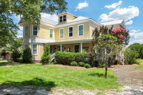 324 Hickman Street Boerne TX 78006