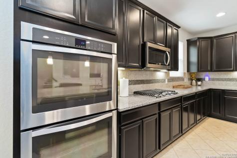 10719 Serrento Hi Helotes TX 78023