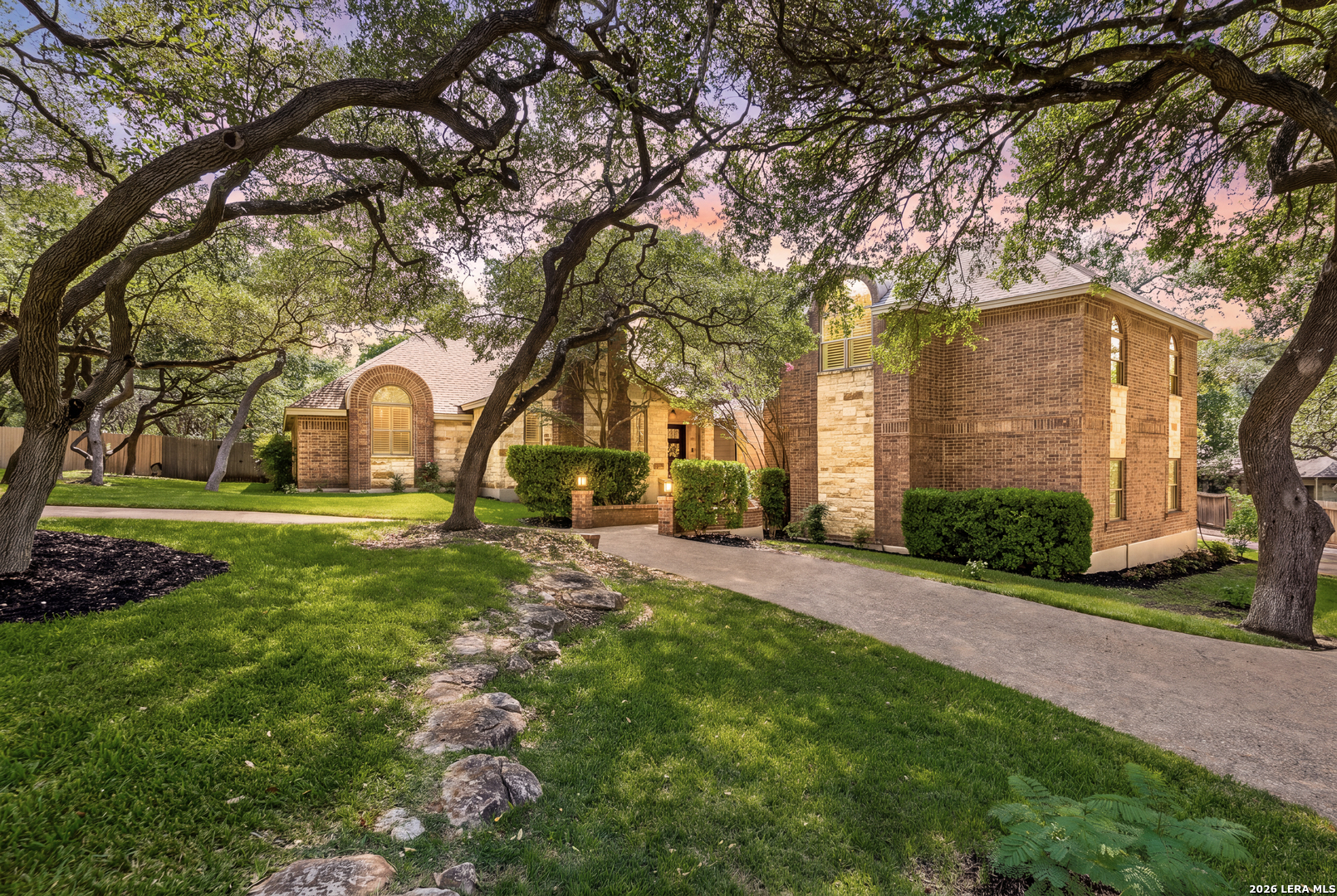26021 Mesa Oak Drive San Antonio TX 78255