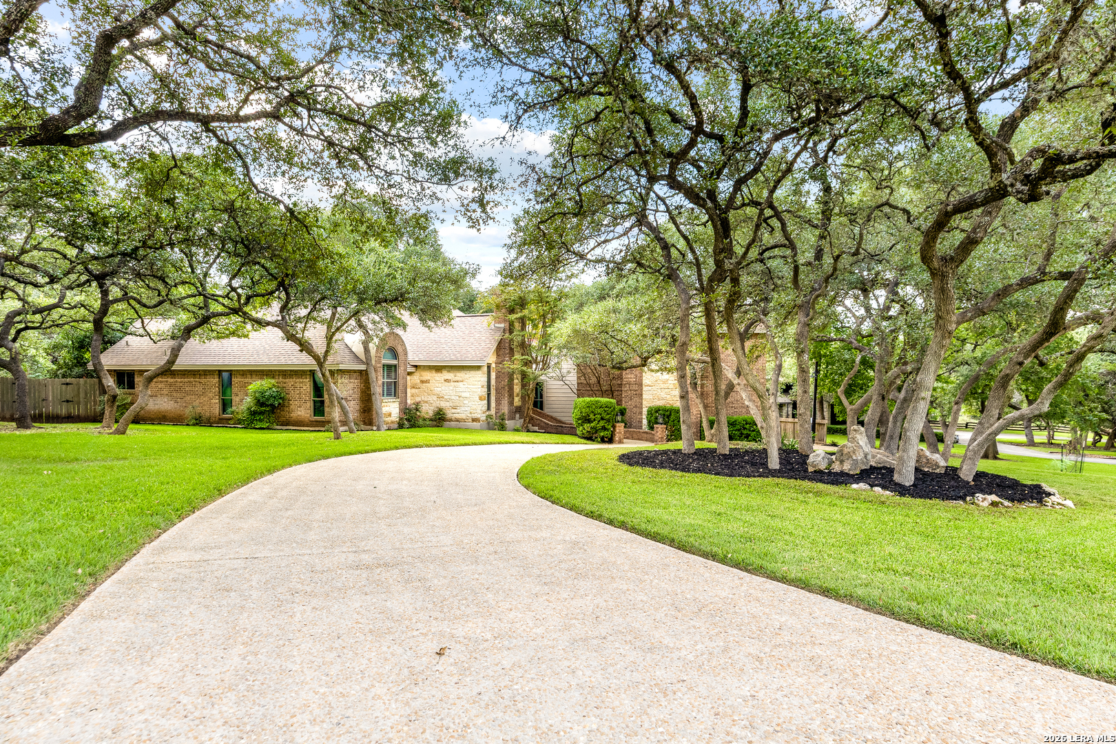 26021 Mesa Oak Drive San Antonio TX 78255