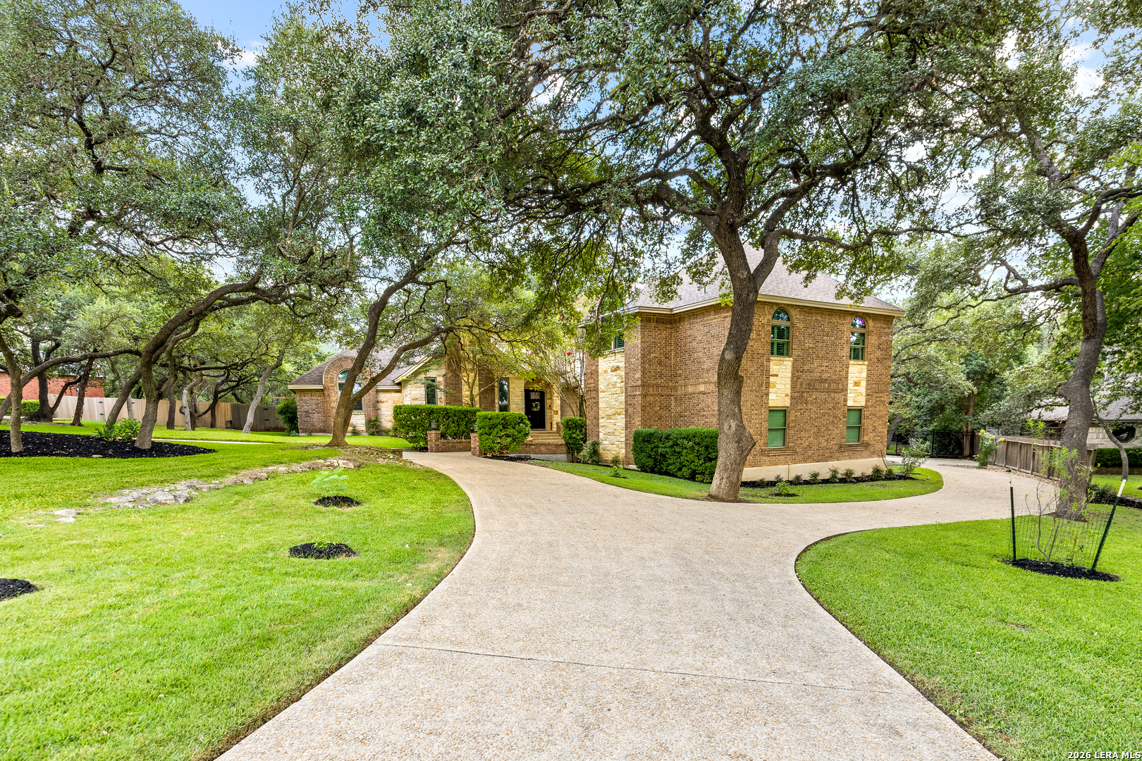 26021 Mesa Oak Drive San Antonio TX 78255
