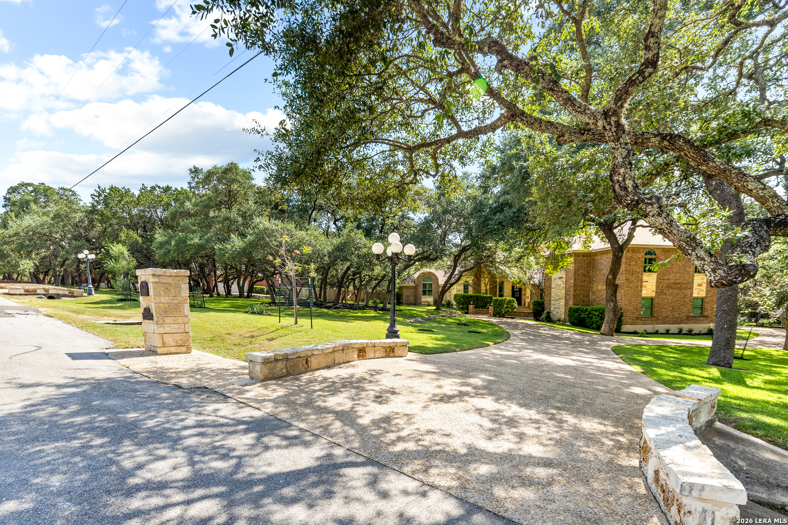 26021 Mesa Oak Drive San Antonio TX 78255