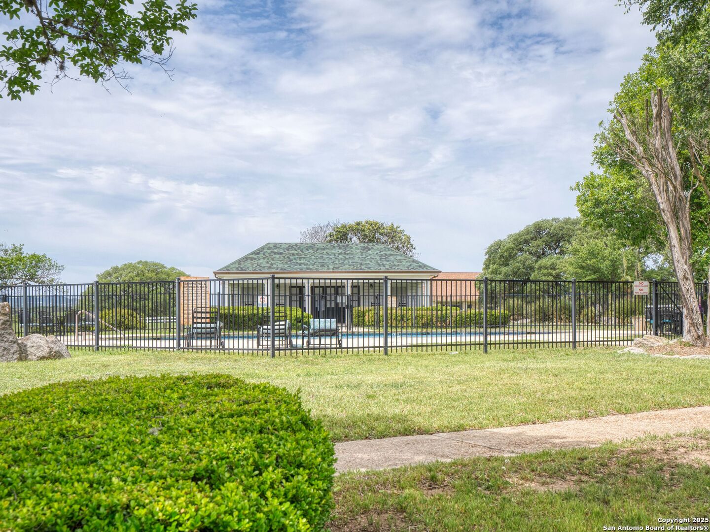 181 Highland Meadows Bandera TX 78003