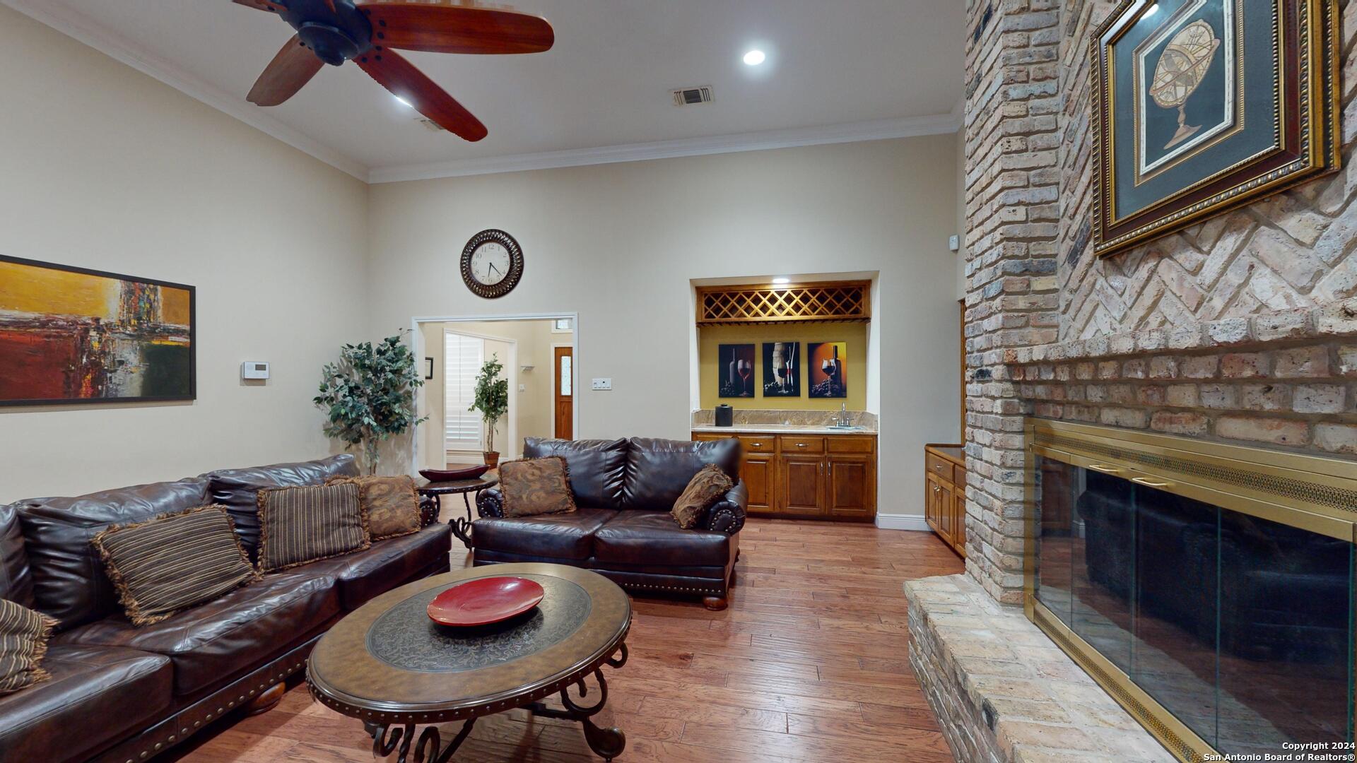 1203 Vista Del Juez San Antonio TX 78216