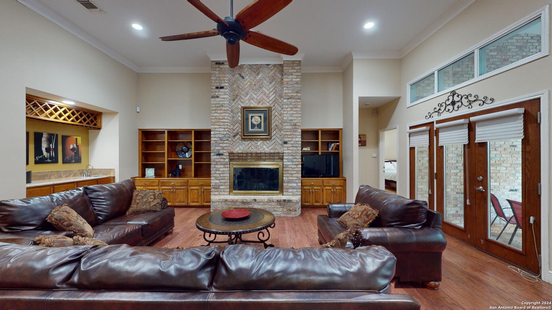 1203 Vista Del Juez San Antonio TX 78216