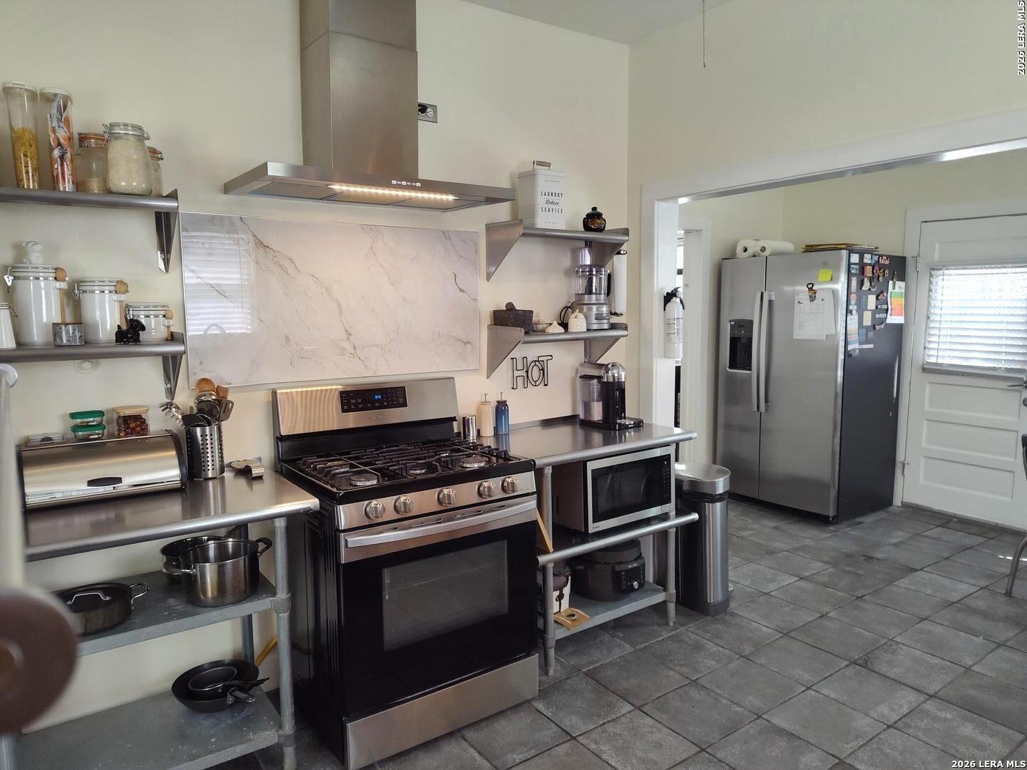 334 Pershing Avenue San Antonio TX 78209
