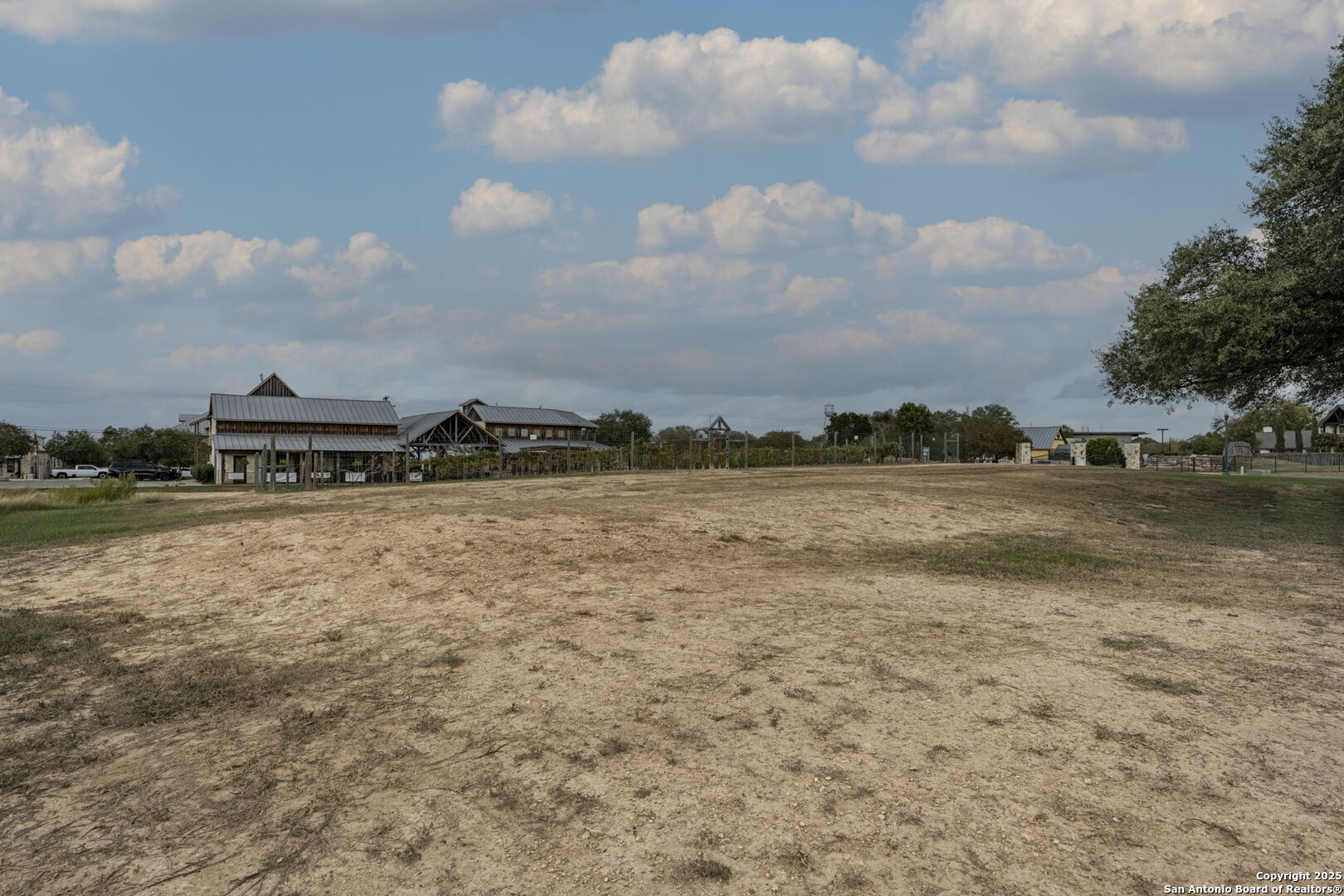 New Braunfels TX, 1614 Gruene Vineyard