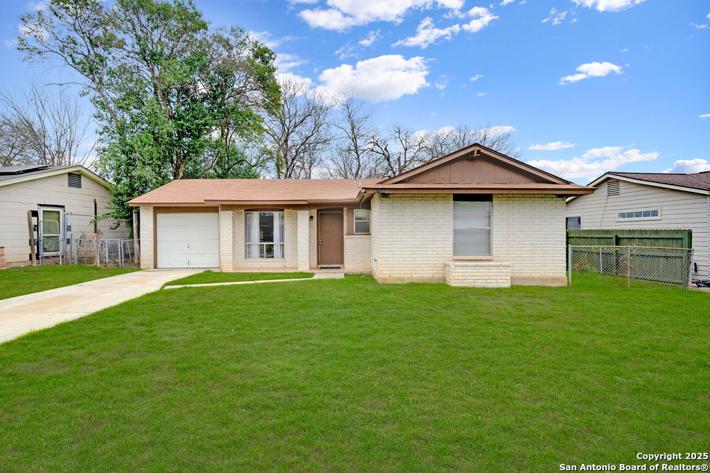 6706 Red Bluff San Antonio TX 78218