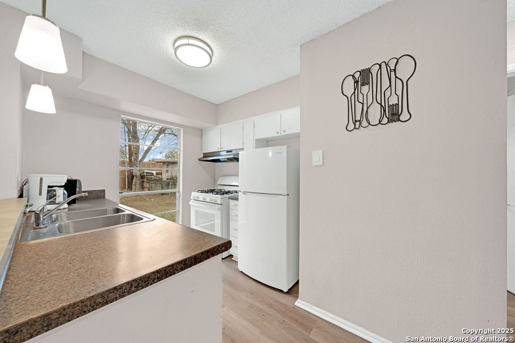 6706 Red Bluff San Antonio TX 78218